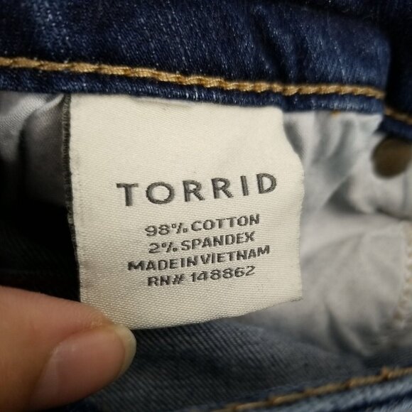 Torrid Jeans Womens 16 Blue Straight Leg Stretch Denim - Picture 7 of 8